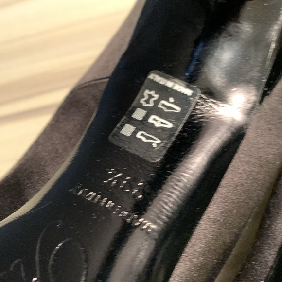 Roger Vivier Paris Black Satin Limelight Buckle Embellished Platform Pumps - Picture 8 of 13